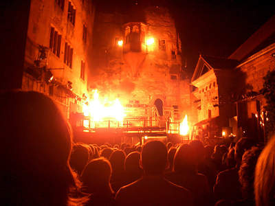 „With the third trumpet, a burning star…“<br>